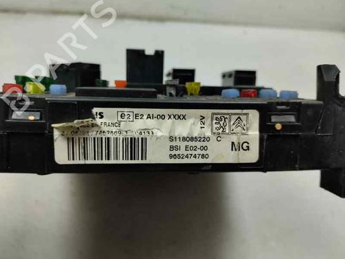 Used Fuse box Fuse box PEUGEOT 206 Hatchback (2A/C) 1.4 i (75 hp) 22634140 22634140