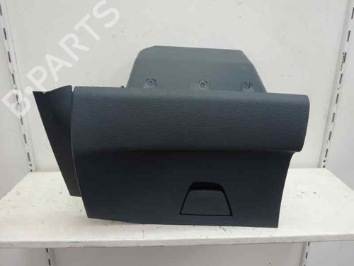 Used Glove box FORD KA (RU8) 1.2 (69 hp) 5859705