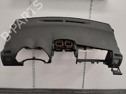 Used Dashboard Dashboard TOYOTA AURIS (_E15_) 1.4 (ZZE150_, ZZE150R) (97 hp) 15488863 15488863