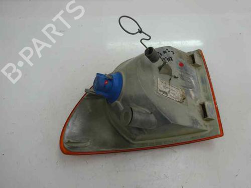 Używane Kierunkowskaz przedni prawy MERCEDES-BENZ VITO Van (W638) 112 CDI 2.2 (638.094) (122 hp) 5855712