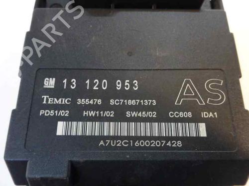 Boîte à Fusibles OPEL VECTRA C (Z02) 2.2 DTI 16V (F69) (125 hp) 355799