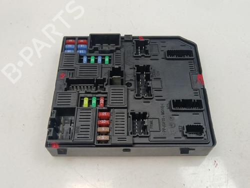 Used Fuse box Fuse box RENAULT MEGANE IV Hatchback (B9A/M/N_) 1.2 TCe 130 (B9MR) (130 hp) 35745007 35745007