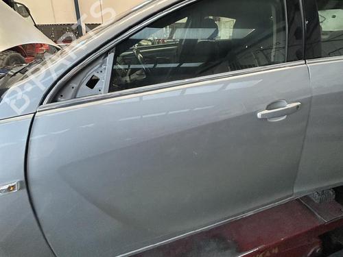 Used Left front door Left front door OPEL INSIGNIA A Saloon (G09) 2.0 CDTI (69) (131 hp) 35744959 35744959