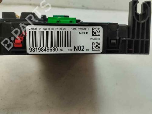 Used Fuse box Fuse box 27870825 27870825