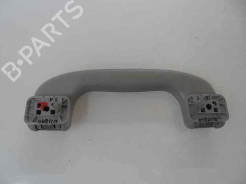 Used Front right interior door handle Front right interior door handle 3212835 3212835