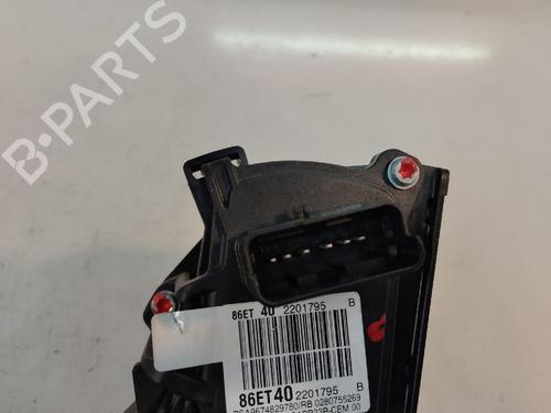 Pedal CITROËN C4 Picasso II 1.2 THP 130 (130 hp) 16571388