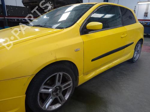 Fuel pump FIAT STILO (192_) 1.9 D Multijet | BP10496832M76