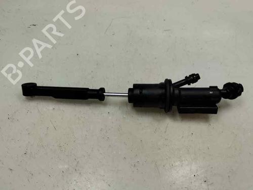 Used Clutch slave cylinder Clutch slave cylinder 22957460 22957460