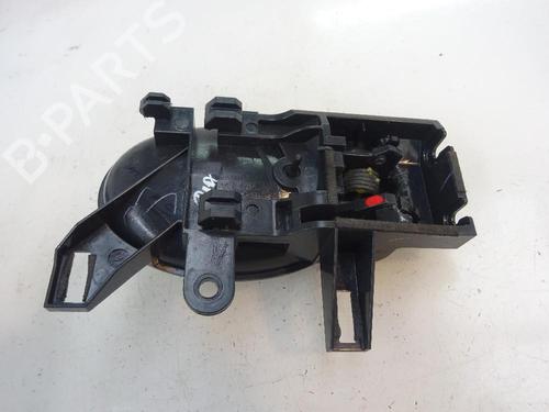 Used Front left interior door handle Front left interior door handle 11288972 11288972