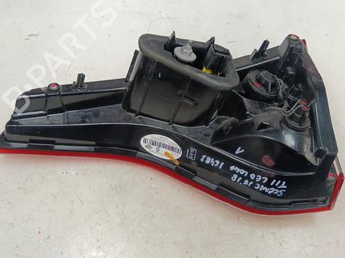 Venstre baglygte bagklap Venstre baglygte bagklap RENAULT SCÉNIC IV (J9_) 1.3 TCe 140 (140 hp) 35741791 35741791