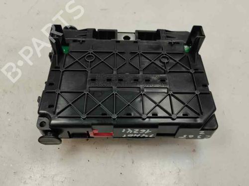 Used Fuse box Fuse box 24227239 24227239