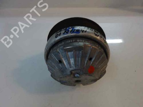 Used Engine mount MERCEDES-BENZ E-CLASS (W210) E 240 (210.062) (170 hp) 8796845