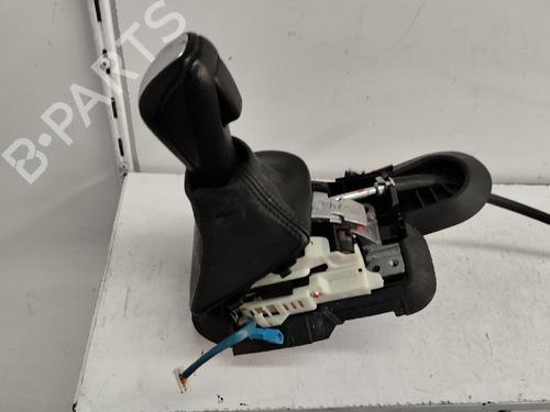 Used Gear lever BMW 1 (E81) 118 d (143 hp) 15413170