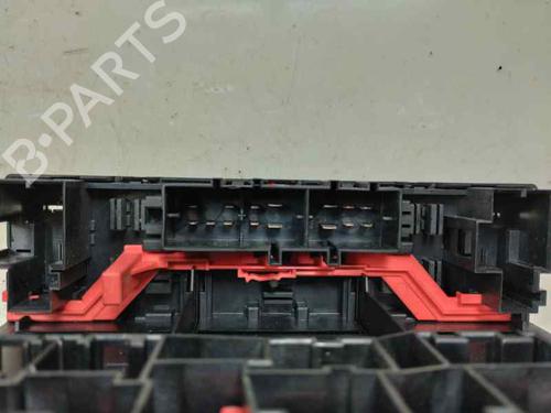 Used Fuse box VW GOLF PLUS V (5M1, 521) 1.9 TDI (105 hp) 30540710