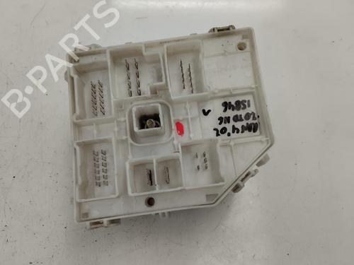 fuse-box-toyota-rav-4-ii-_a2_-2002-2000-2001-2002-2003-2004-2005-16903177 main image