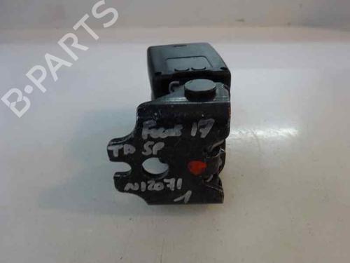 Used Seat buckle Seat buckle FORD FOCUS III Turnier 1.0 EcoBoost (125 hp) 6657845 6657845