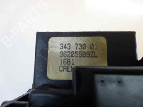 Used Steering column stalk CITROËN XSARA (N1) 2.0 HDi 90 (90 hp) 1372643