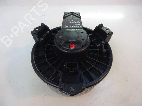 Used Heater blower motor TOYOTA YARIS (_P9_) 1.0 VVT-i (KSP90_, KSP90R) (69 hp) 11423466