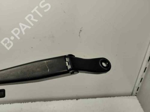 Used Front windshield wiper arm PEUGEOT 2008 I (CU_) 1.2 THP 110 / PureTech 110 (110 hp) 30540461