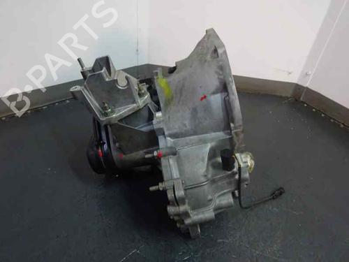 Getriebe für FORD FIESTA IV (JA_, JB_) 1.8 DI (75 hp) 9309734