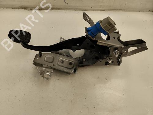 Used Break pedal Break pedal 17218428 17218428