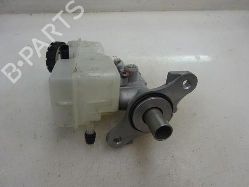 Used Brake master cylinder DACIA SANDERO II 1.0 TCe 100 (B8ML) (101 hp) 10639373