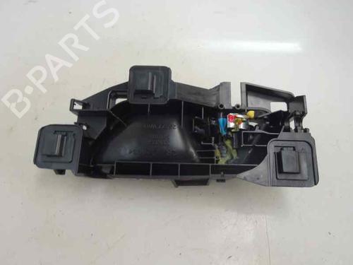 Used Front right interior door handle Front right interior door handle 10058903 10058903