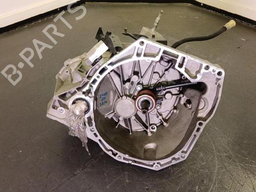 Caixa de velocidades Caixa de velocidades RENAULT MEGANE IV Hatchback (B9A/M/N_) 1.2 TCe 130 (B9MR) (130 hp) 35745142 35745142