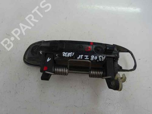 Used Front left exterior door handle Front left exterior door handle 7284031 7284031