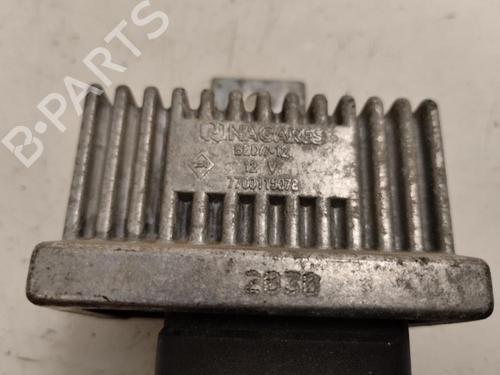 Used Electronic module RENAULT CLIO III (BR0/1, CR0/1) 1.5 dCi (65 hp) 16775034