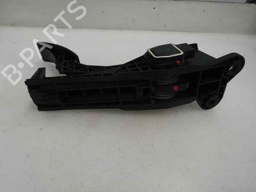 Used Pedal MERCEDES-BENZ M-CLASS (W164) ML 300 CDI 4-matic (164.120) (190 hp) 9809703