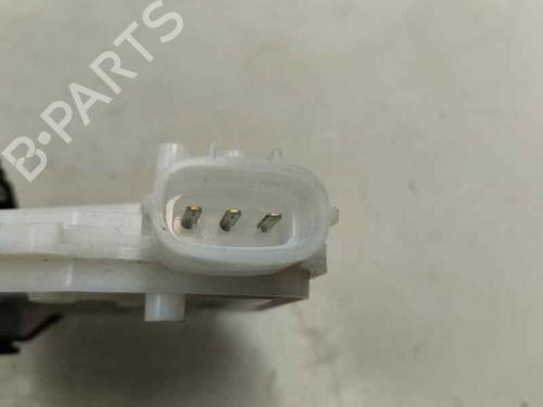 Used Tailgate lock TOYOTA YARIS (_P13_) 1.0 (KSP130_, KSP130) (69 hp) 30540322