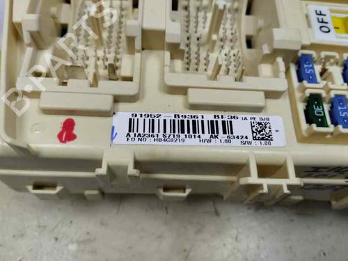 Used Fuse box Fuse box 30541362 30541362