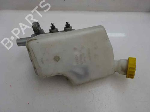 Used Brake master cylinder CITROËN C3 II (SC_) 1.4 HDi 70 (SC8HZC, SC8HR0, SC8HP4) (68 hp) 3408470