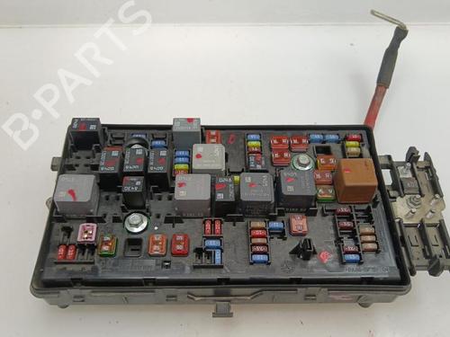 Used Fuse box Fuse box 35745162 35745162