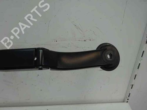 Used Front windshield wiper arm Front windshield wiper arm 8124949 8124949