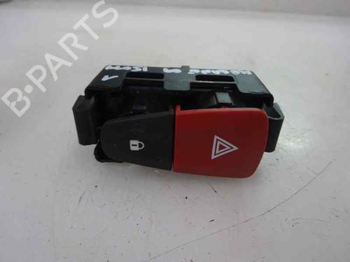 warning-switch-renault-megane-iii-hatchback-bz01_-b3_-15-dci-2009-1-2008-9972812 main image
