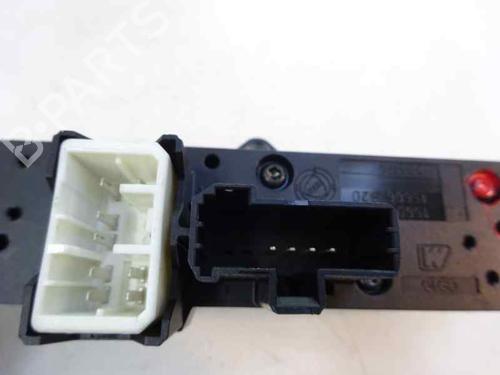 Used Warning switch Warning switch 4824398 4824398