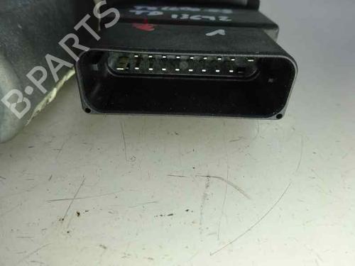 Rudehejsemotor bagstkærm højre SEAT TOLEDO II (1M2) 1.9 TDI (110 hp) 5681786