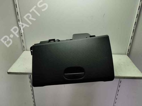Used Glove box RENAULT TWINGO III (BCM_, BCA_) 1.0 SCe 65 (BCMJ) (65 hp) 22646329