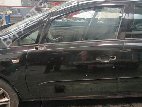 left-front-door-opel-corsa-d-s07-2006-2007-2008-2009-2010-2011-2012-2013-2014-2015-35743931 main image