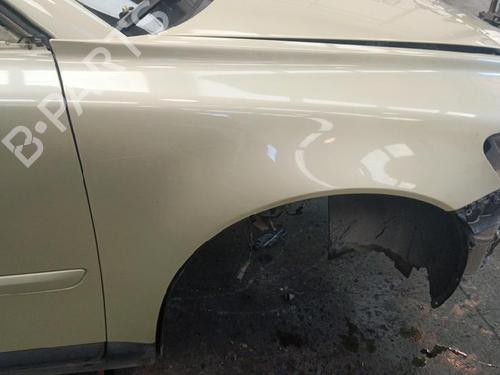 Used Right front fenders Right front fenders VOLVO S40 II (544) 2.0 D (136 hp) 35743909 35743909