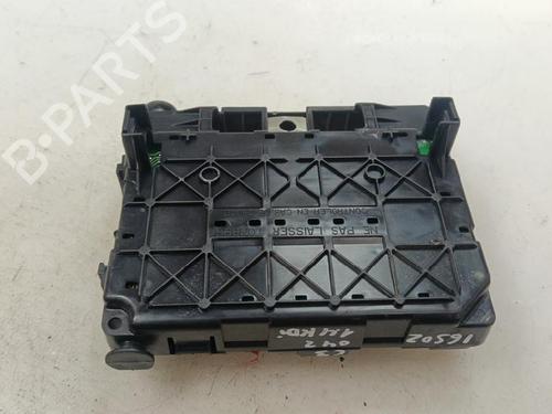 Used Fuse box Fuse box 35742987 35742987