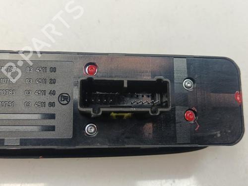 Left front window switch VOLVO S40 II (544) 2.0 D | BP35743880I27 - Image 3