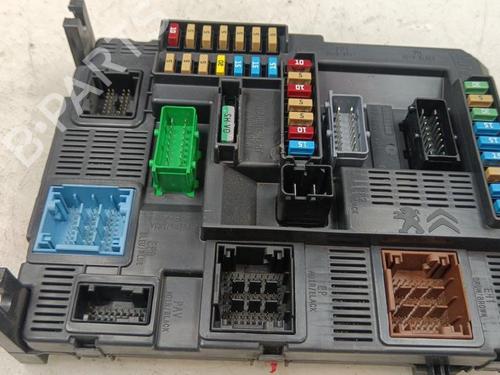 Used Fuse box Fuse box CITROËN C4 CACTUS 1.6 BlueHDi 100 (99 hp) 35742263 35742263