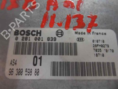 Used Engine control unit (ECU) CITROËN SAXO Hatchback van (S3_) 1.5 D (57 hp) 354819