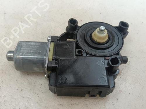 Used Right rear window motor Right rear window motor VW POLO V (6R1, 6C1) 1.4 TDI (75 hp) 35743039 35743039