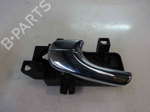 Used Front left interior door handle Front left interior door handle 9262836 9262836