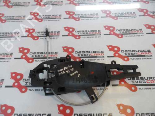 Venstre bagtil invendig håndtag BMW 3 (E90) 318 d (143 hp) 3212759