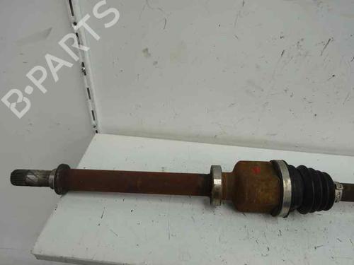 Used Right front driveshaft RENAULT CLIO III (BR0/1, CR0/1) [2005-2014]  8134501